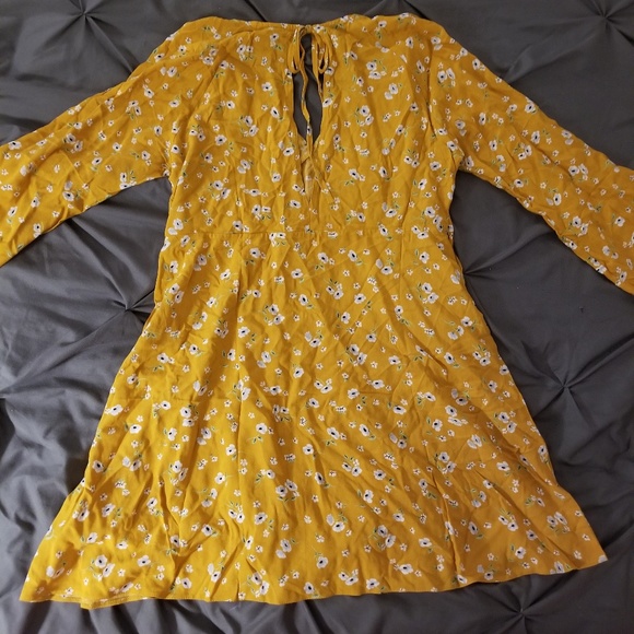 Yellow Floral Boho Dress, NWT - Picture 3 of 5